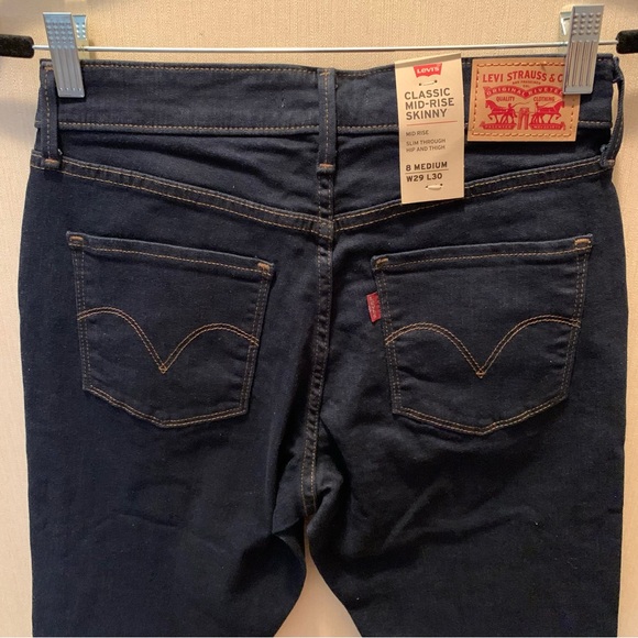 NWT Levi’s Women’s Classic Mid Rise Skinny Jeans Size 8 - Picture 14 of 16